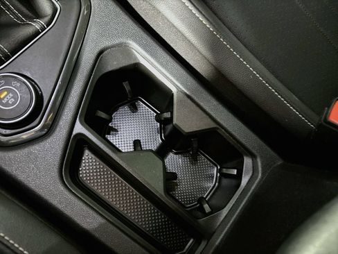 Certified 2023 Volkswagen Tiguan SE AWD/4WD image 16