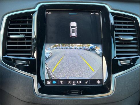 Used 2023 Volvo XC90 T8 Ultimate image 16