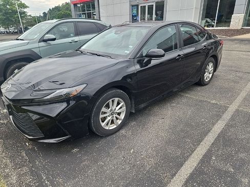 Used 2025 Toyota Camry LE FWD image 1