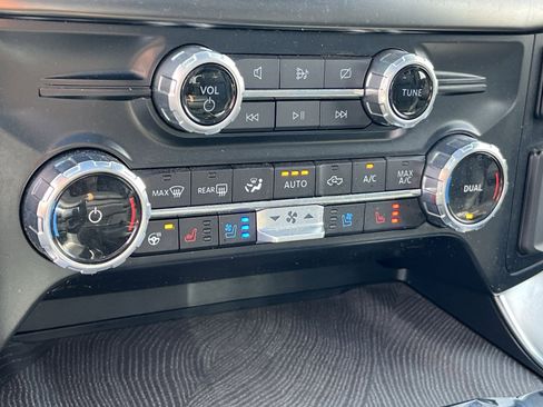 Used 2023 Ford F150 Platinum w/ Equipment Group 701A High image 21