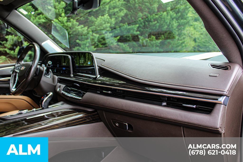 Used 2021 Cadillac Escalade Premium Luxury w/ Driver Assist Tech Package AWD/4WD image 26