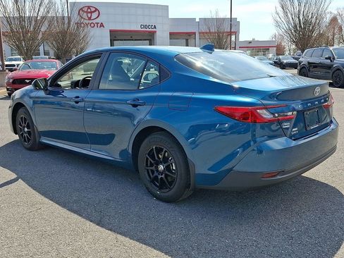 Used 2025 Toyota Camry LE w/ Convenience Package image 7