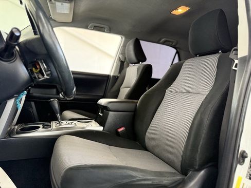 Used 2016 Toyota 4Runner SR5 image 24