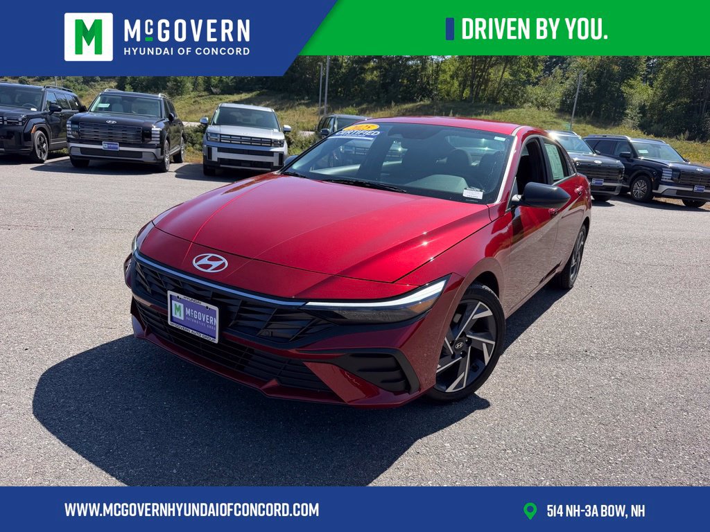 Certified 2025 Hyundai Elantra Sport FWD image 1