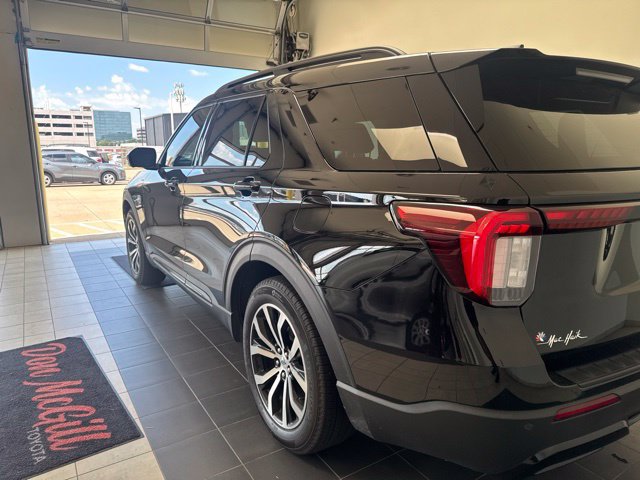 Used 2025 Ford Explorer ST-Line RWD image 8
