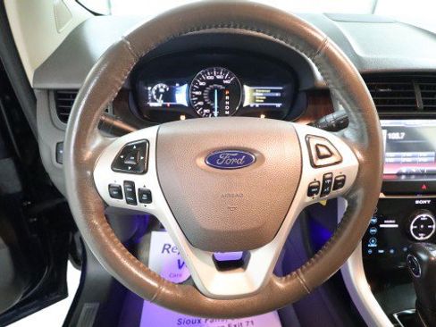 Used 2011 Ford Edge Limited w/ Vision Pkg image 18