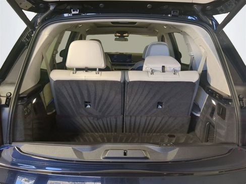 Used 2024 BMW X7 M60i w/ Executive Package image 14