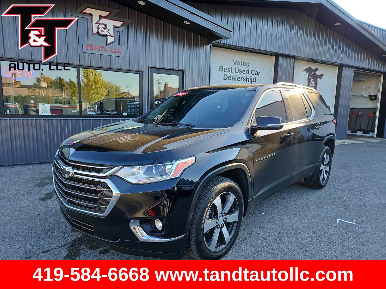 Used 2021 Chevrolet Traverse LT w/ LT Premium Package FWD image 1