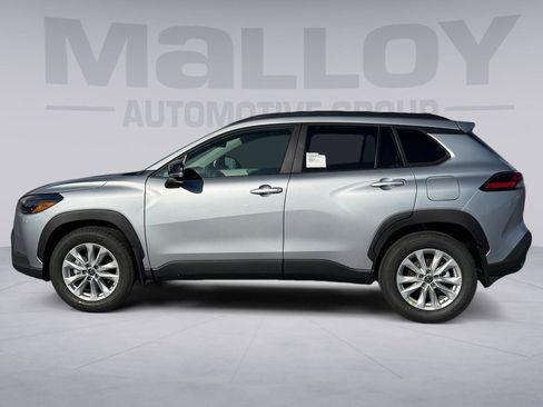 Certified 2026 Toyota Corolla Cross LE image 6