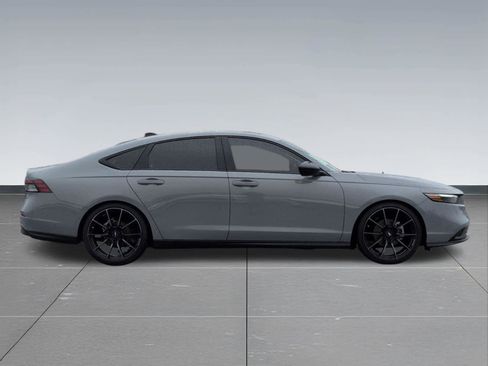 Used 2025 Honda Accord SE image 7