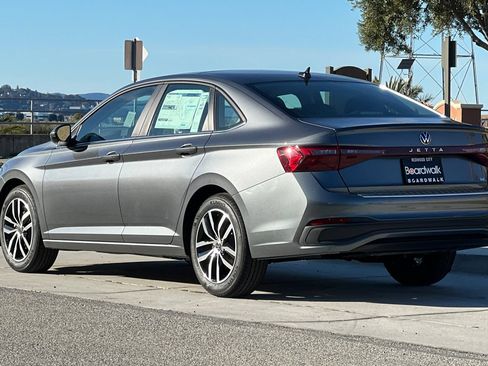 New 2026 Volkswagen Jetta SE FWD image 6