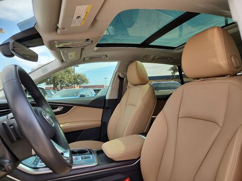 Used 2023 Audi Q8 Premium Plus image 13