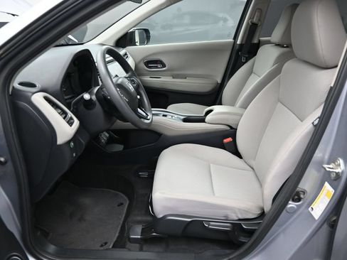 Used 2018 Honda HR-V EX image 13