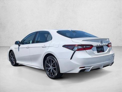 Used 2023 Toyota Camry SE FWD image 8