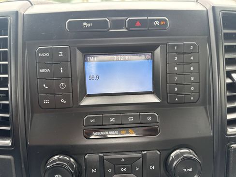 Used 2019 Ford F150 XL w/ Equipment Group 101A Mid RWD image 19