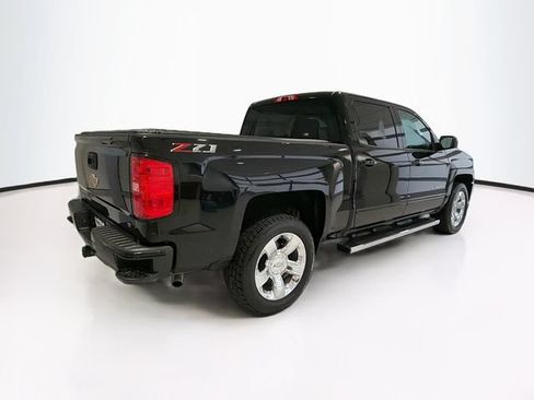 Used 2018 Chevrolet Silverado 1500 LT w/ All Star Edition AWD/4WD image 7