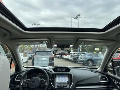 Used 2021 Subaru Forester Limited image 12