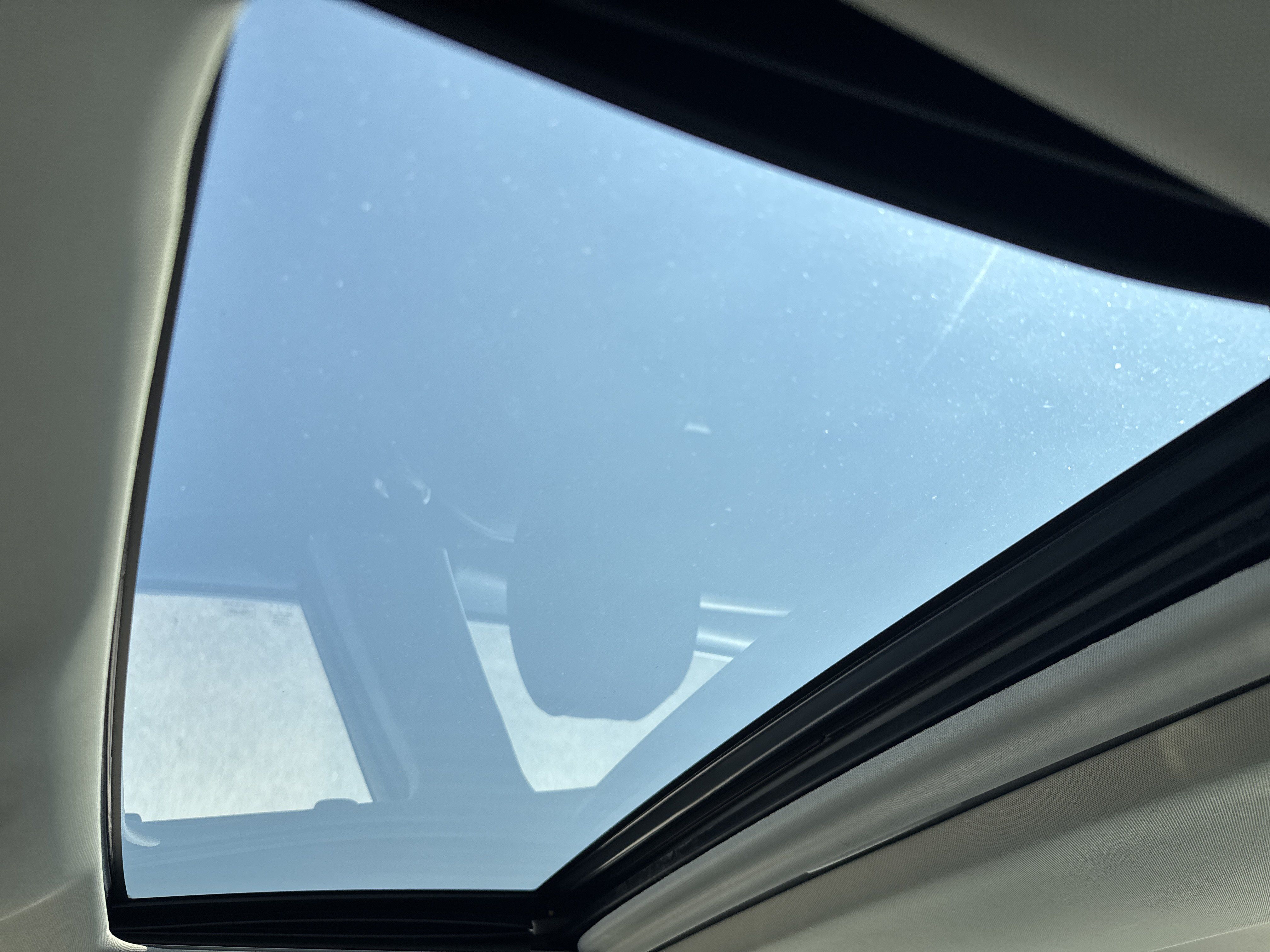 Used 2014 Toyota Avalon XLE Touring FWD image 25