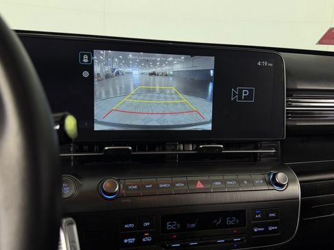 Used 2024 Hyundai Kona SEL FWD image 19