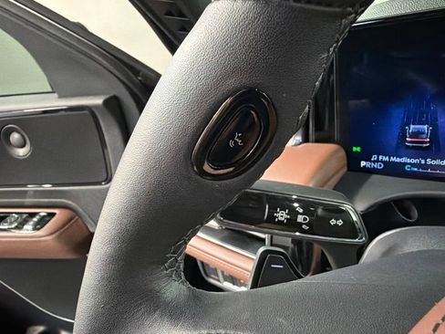 Certified 2025 Lincoln Aviator Reserve w/ Jet Appearance Package AWD/4WD image 18
