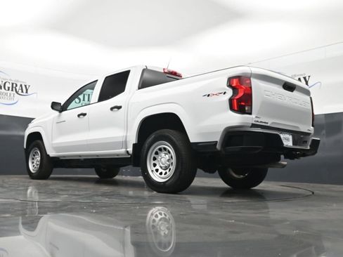 Used 2023 Chevrolet Colorado W/T AWD/4WD image 33