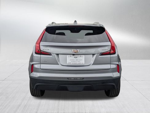 Used 2024 Cadillac XT4 Luxury w/ Cold Weather Package AWD/4WD image 4
