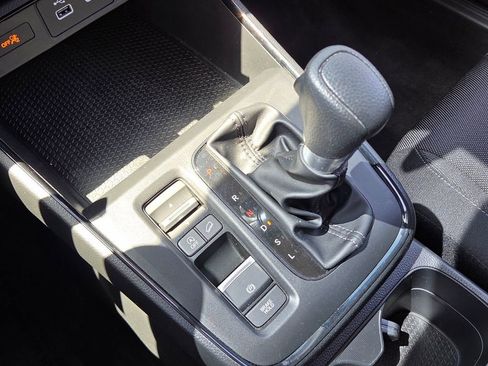 Certified 2024 Honda CR-V EX image 28