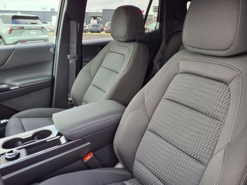 New 2026 Chevrolet Equinox LT FWD image 13