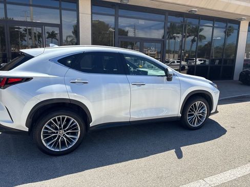 Certified 2022 Lexus NX 350h 350h Premium image 8