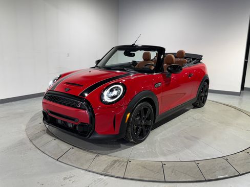 Used 2023 MINI Cooper S w/ Signature Upholstery Package image 3