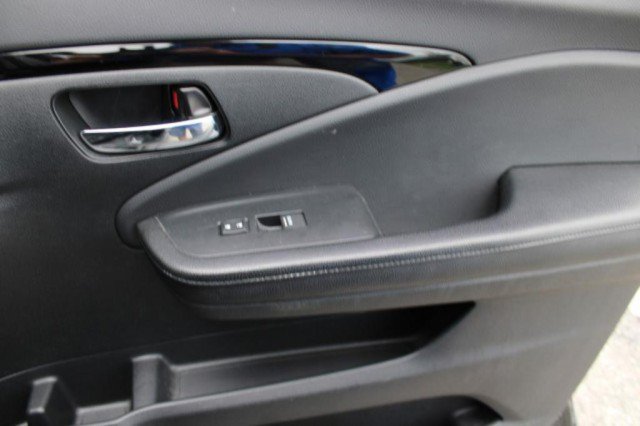 Used 2017 Honda Pilot Elite image 14