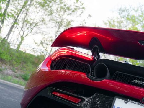 Used 2021 McLaren 720S Performance RWD image 38