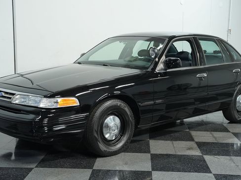 Used 1997 Ford Crown Victoria Police Interceptor image 6