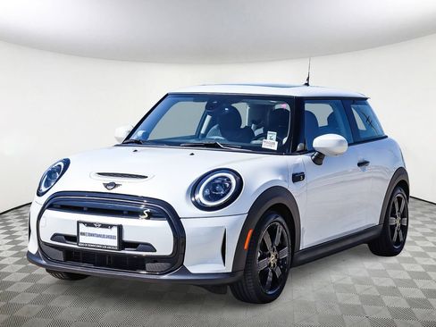 Used 2024 MINI Cooper SE FWD image 6