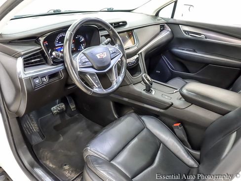 Used 2019 Cadillac XT5 Luxury FWD image 14