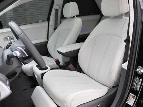 Used 2024 Hyundai Ioniq 5 Limited image 16