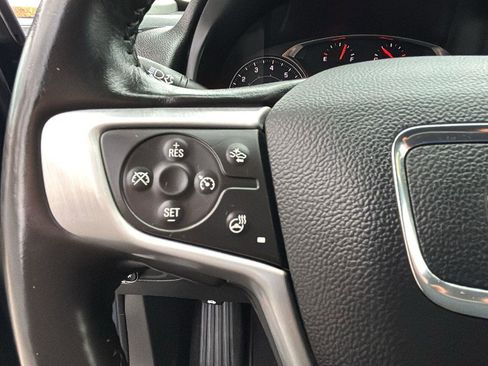 Certified 2022 GMC Terrain SLT image 18