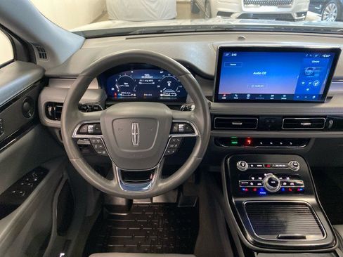 Used 2021 Lincoln Nautilus Reserve w/ Equipment Group 201A AWD/4WD image 11