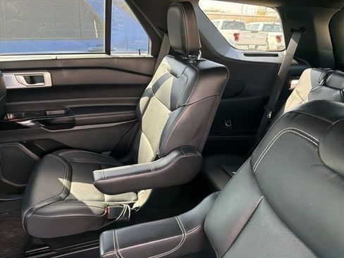 Used 2022 Ford Explorer ST w/ Equipment Group 401A AWD/4WD image 17