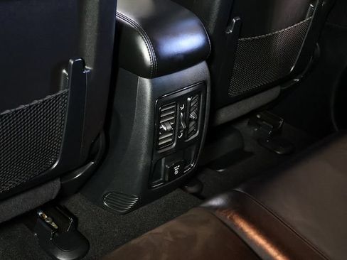 Used 2021 Jeep Grand Cherokee Laredo X AWD/4WD image 29