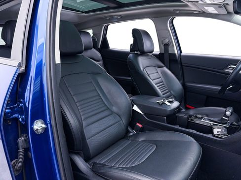 Certified 2025 Kia Sportage SX AWD/4WD image 37