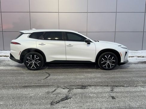 Used 2025 Toyota Crown Signia image 38