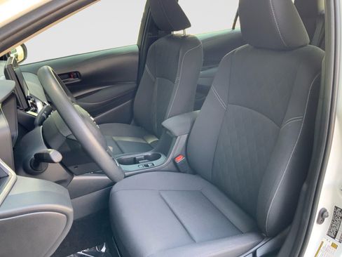Used 2023 Toyota Corolla LE w/ LE Convenience Package FWD image 17