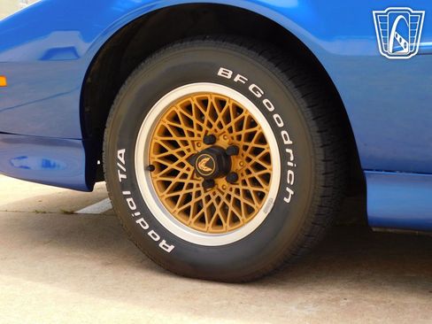 Used 1991 Pontiac Firebird Convertible RWD image 9