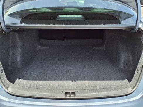 Used 2025 Toyota Corolla SE FWD image 18