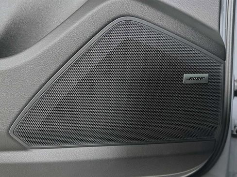 Certified 2025 Porsche Cayenne image 12