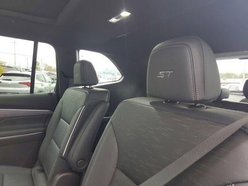 New 2026 Buick Enclave Sport Touring w/ Power Package image 10