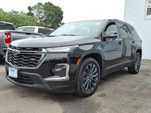 Used 2023 Chevrolet Traverse RS AWD/4WD image 3