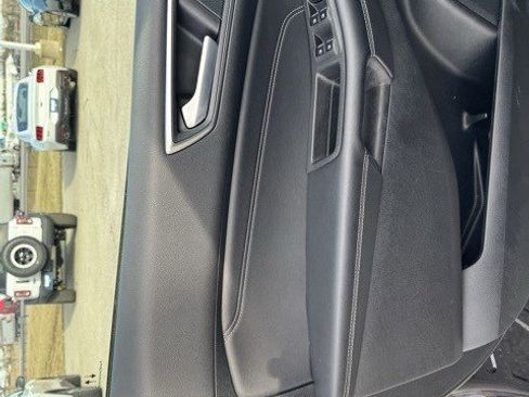 Used 2024 Ford Edge Titanium image 10