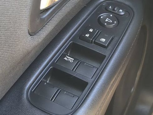 Used 2019 Honda HR-V LX image 21